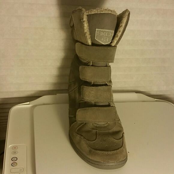 Sketchers Gray Faux Fur Lined Boot. 11M - Picture 2 of 6